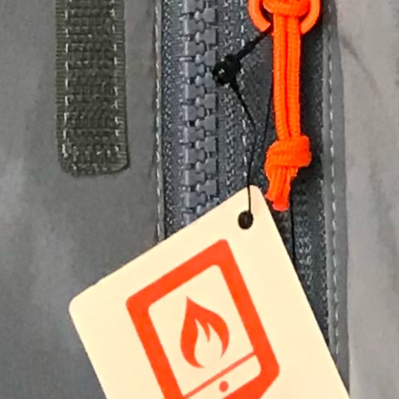 BURTON Living Lining Climate Controlled Comfort Jacket Size M RN 87380 CA 26902 - Picture 14 of 14